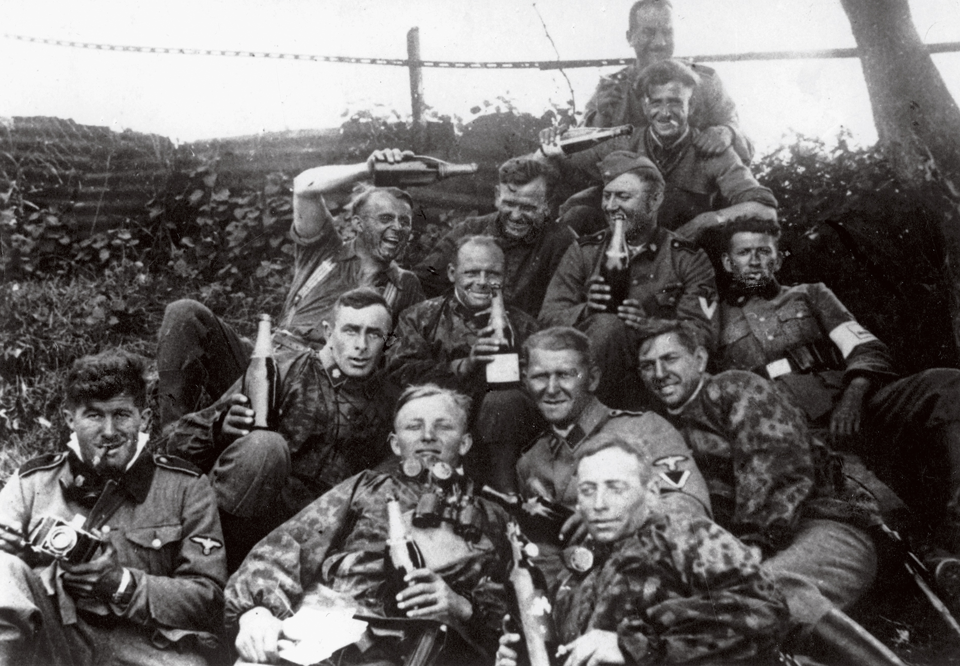 German soldiers celebrate on the Eastern front